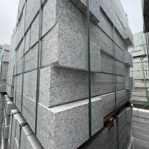 达州芝麻白路牙石 马路牙子