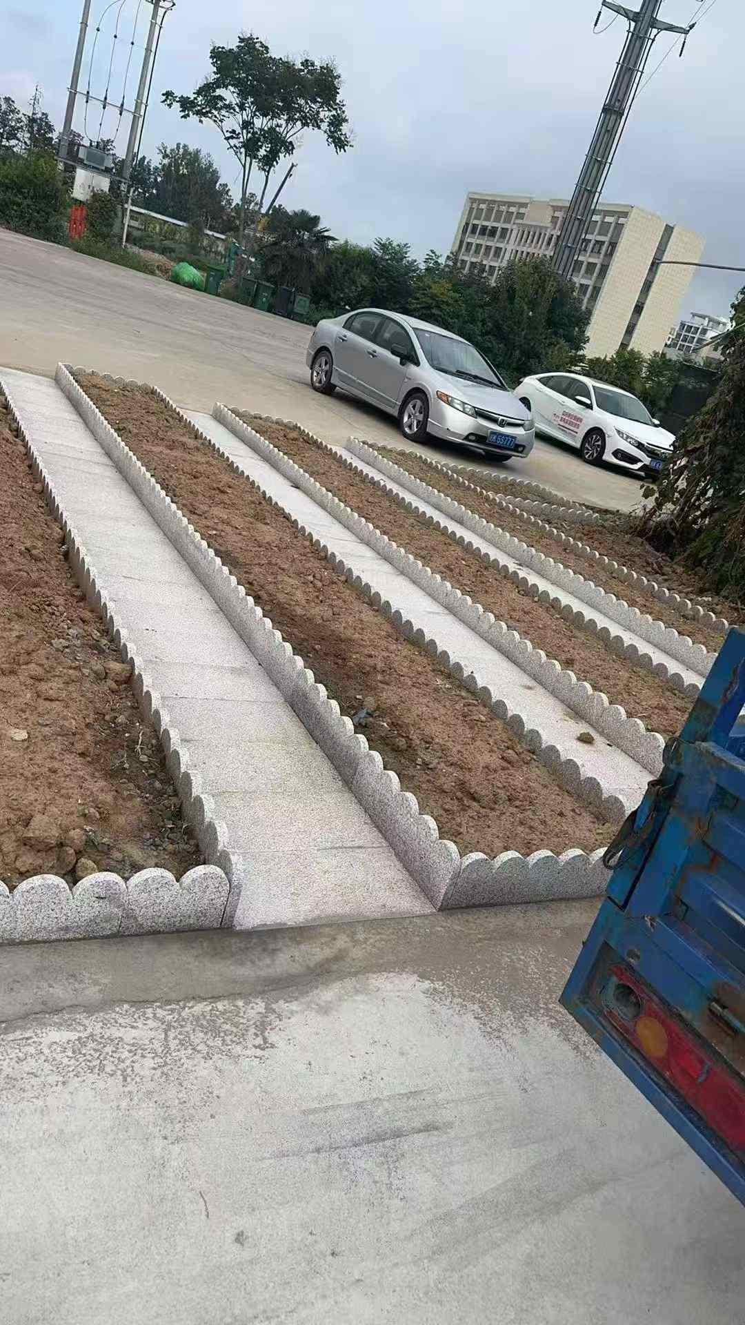 达州芝麻白花边石