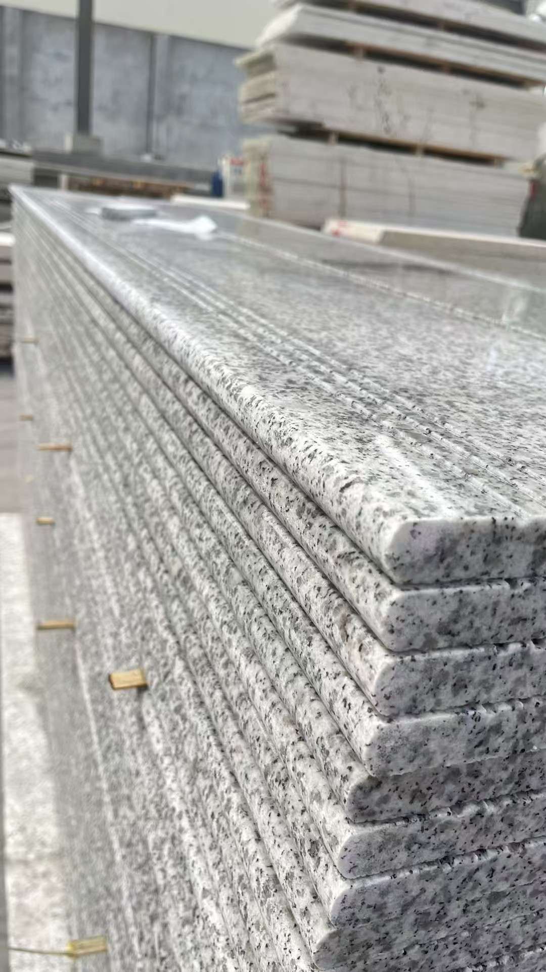 达州芝麻白楼梯踏步 花岗岩楼梯板材